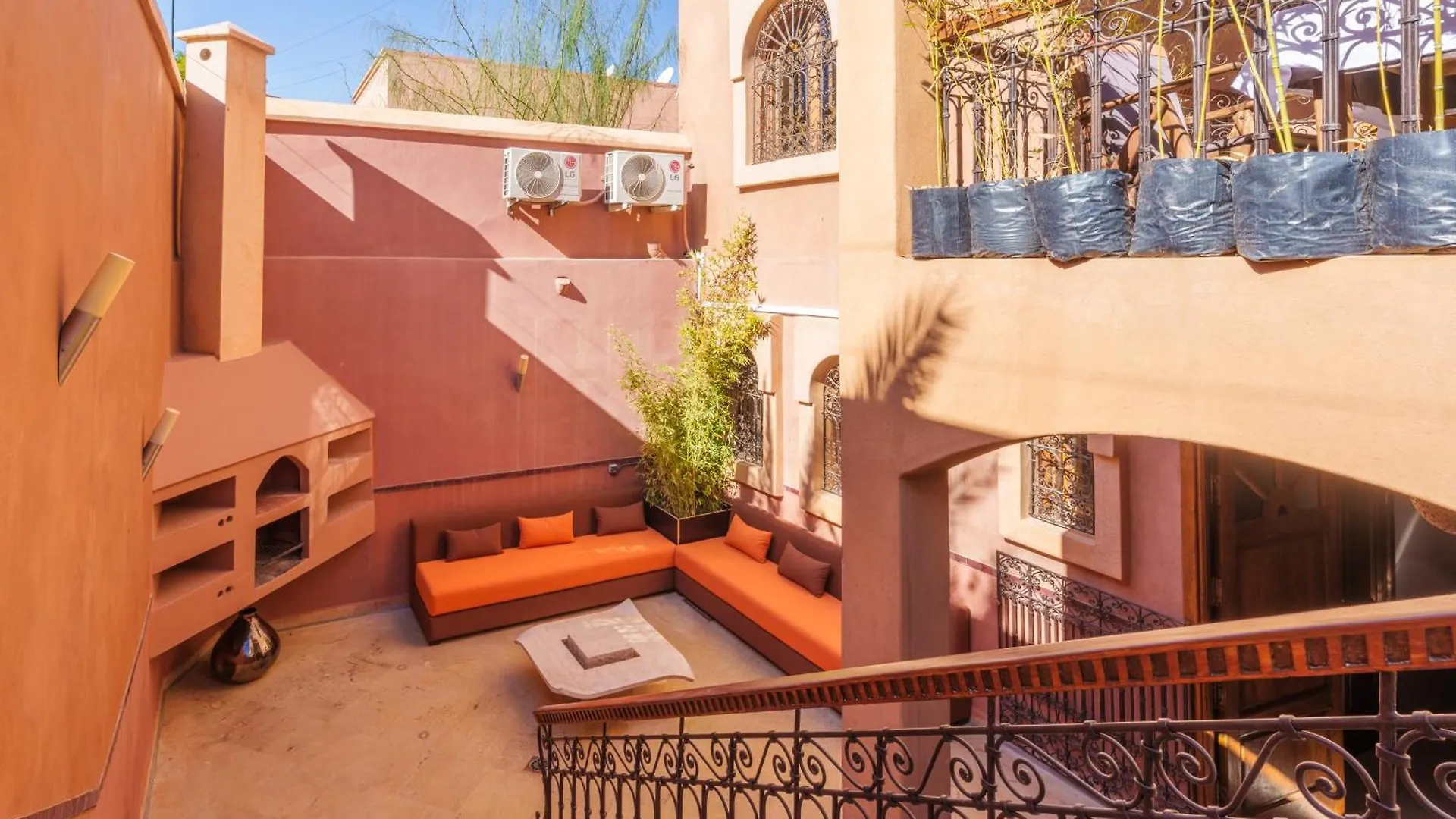 Riad Ushuaia La Villa - Centre Marrakech Marrakesh Bed & Breakfast