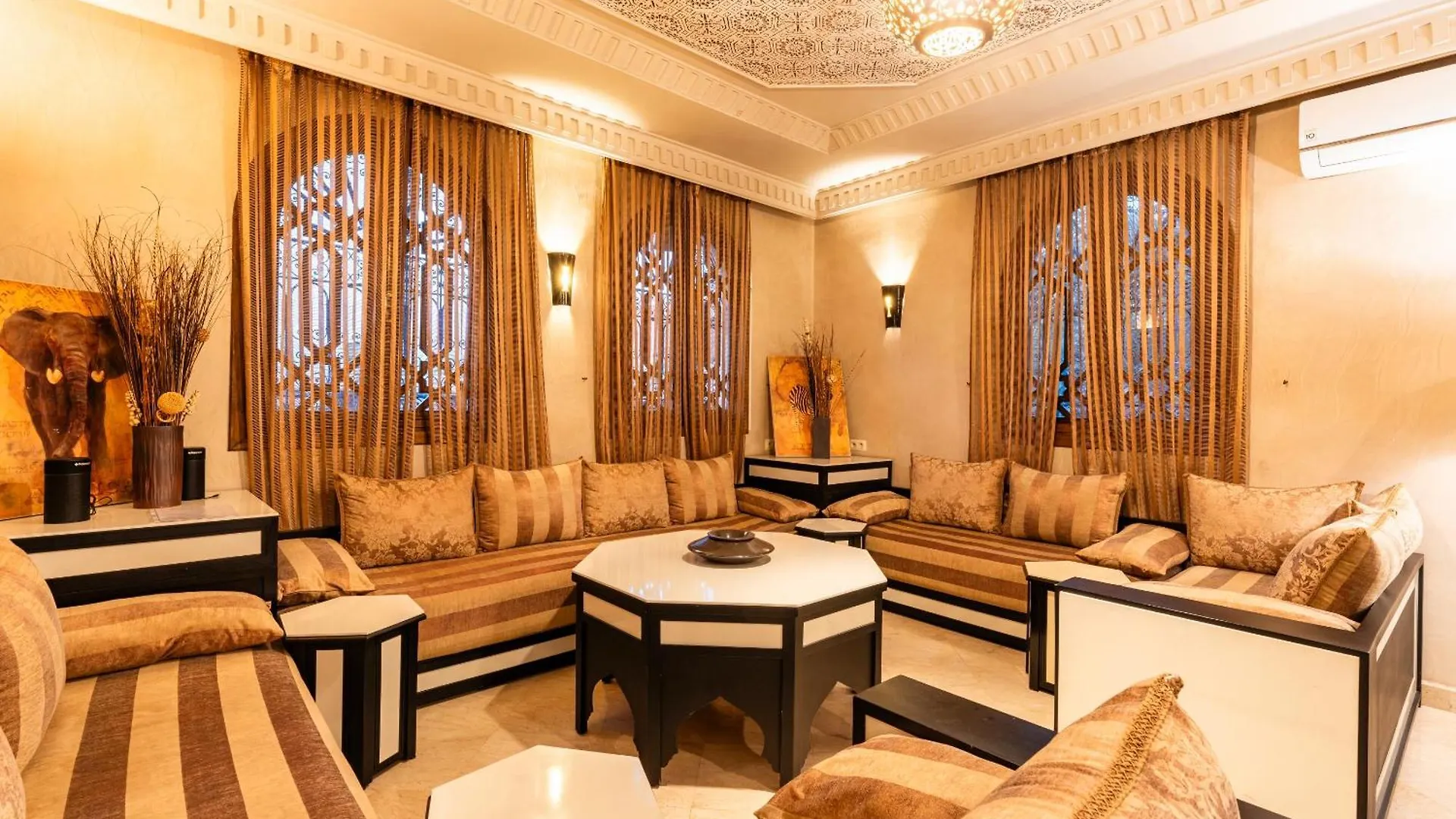 Bed & Breakfast Riad Ushuaia La Villa - Centre Marrakech Marrakesh