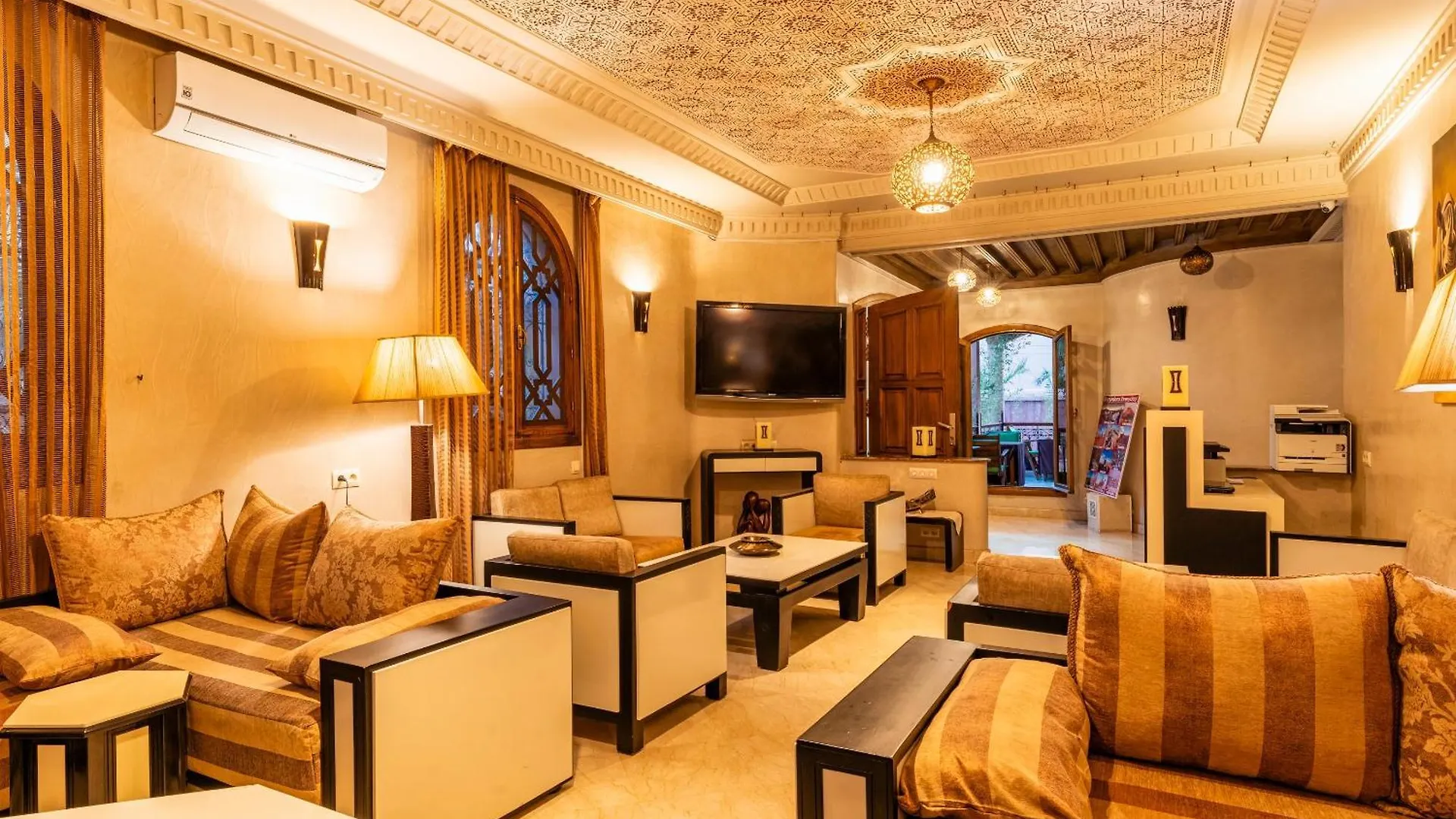 Bed & Breakfast Riad Ushuaia La Villa - Centre Marrakech Marrakesh